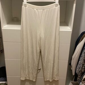 Chico as travelers pant white